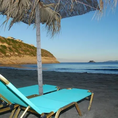 Barbara & 2* Svoronata