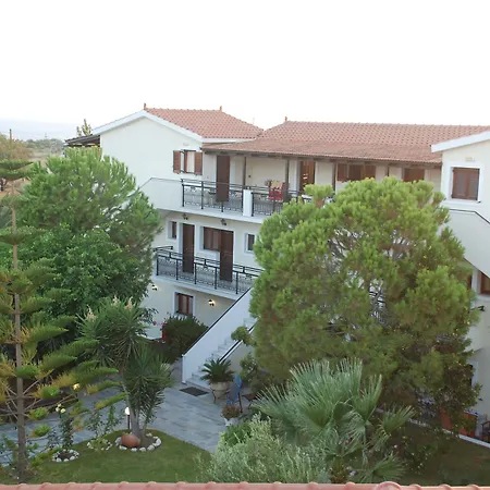 Barbara & Lejlighedshotel Svoronata